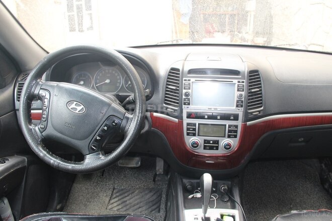 Hyundai Santa Fe-3