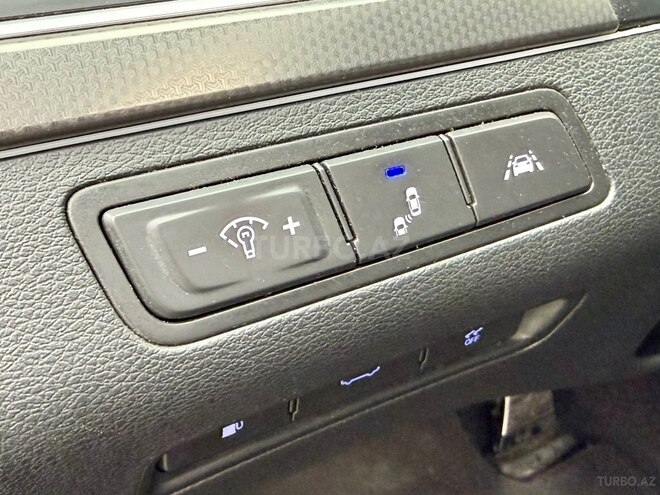 Hyundai Sonata-15