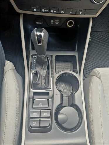 Hyundai Tucson-18