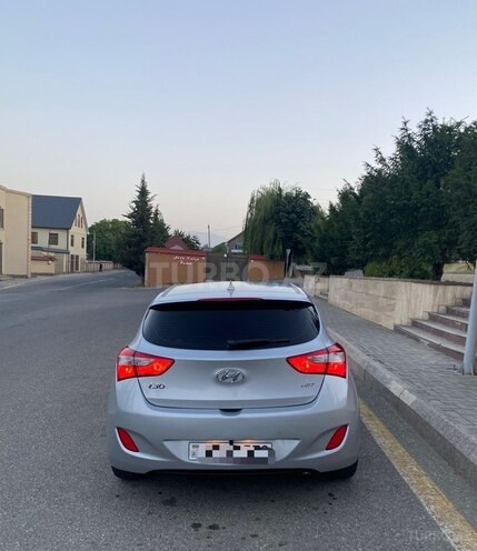 Hyundai i30-2
