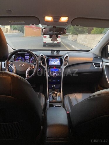 Hyundai i30-7