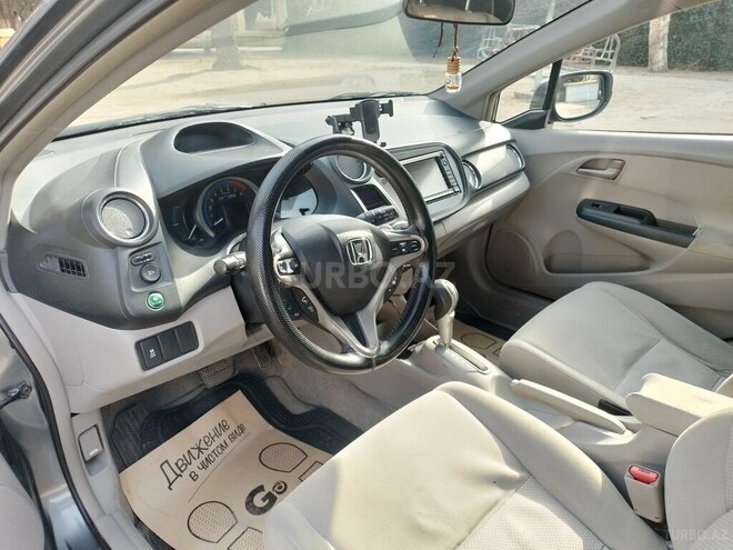 Honda Insight-10