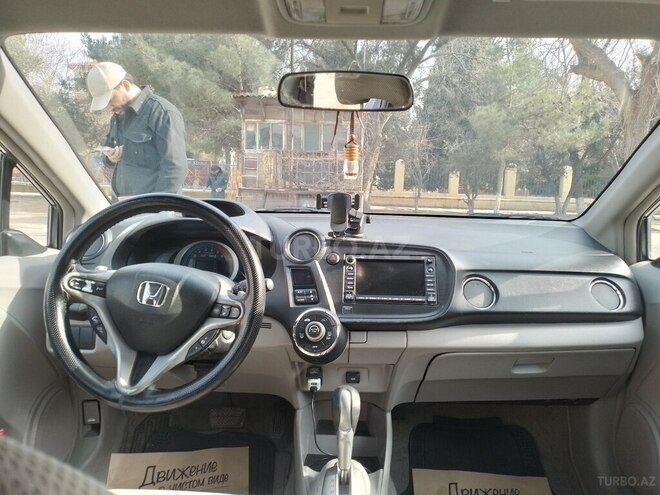 Honda Insight-9