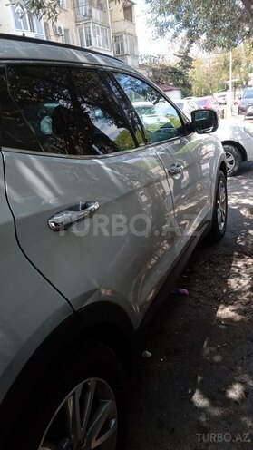 Hyundai Santa Fe-9