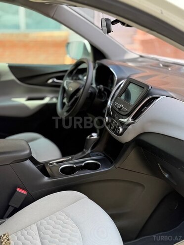 Chevrolet Equinox-13