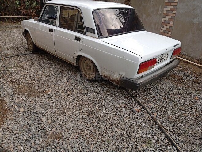 LADA (VAZ) 2107-4