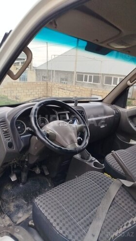 Hyundai H 100-4