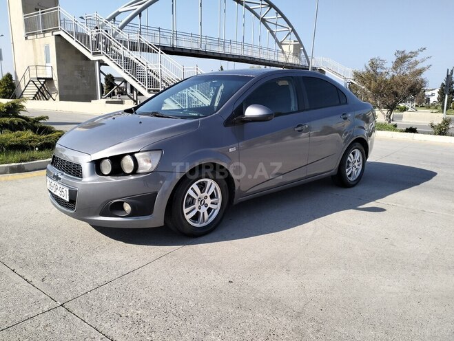 Chevrolet Aveo-4