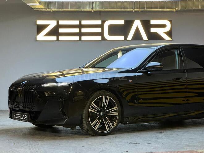BMW i7-2