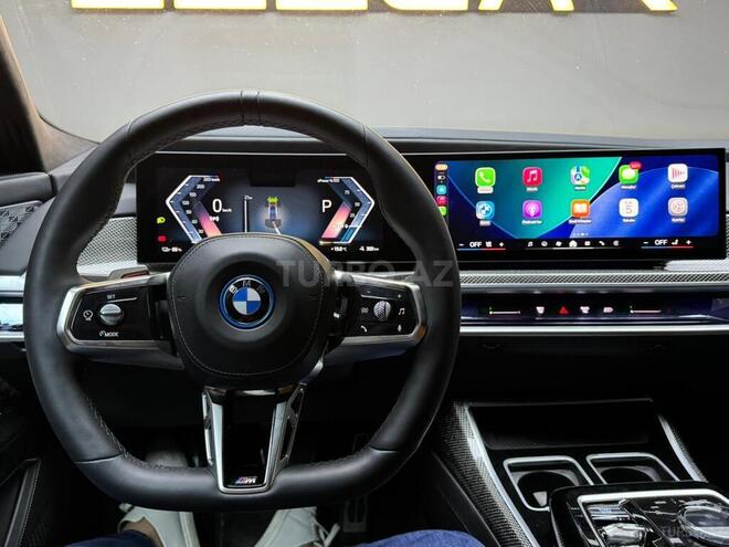 BMW i7-6