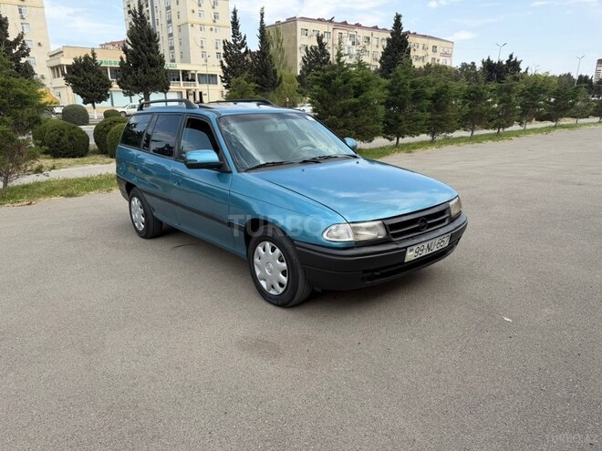 Opel Astra-1