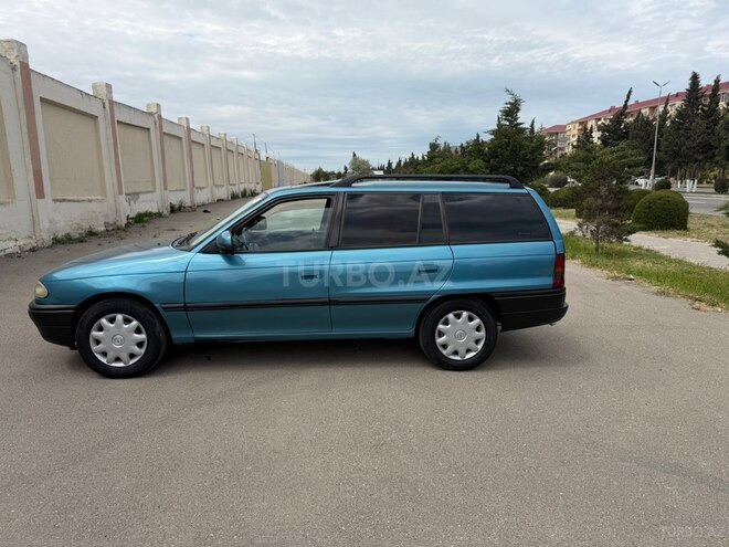 Opel Astra-10