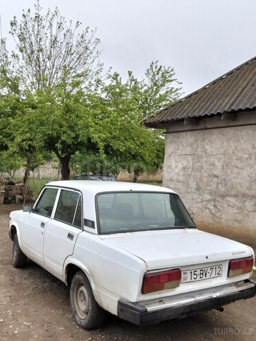 LADA (VAZ) 2107-2