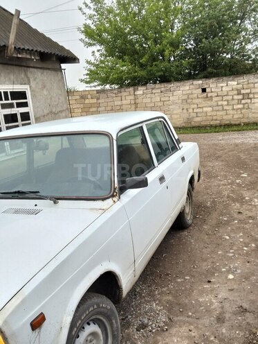 LADA (VAZ) 2107-5