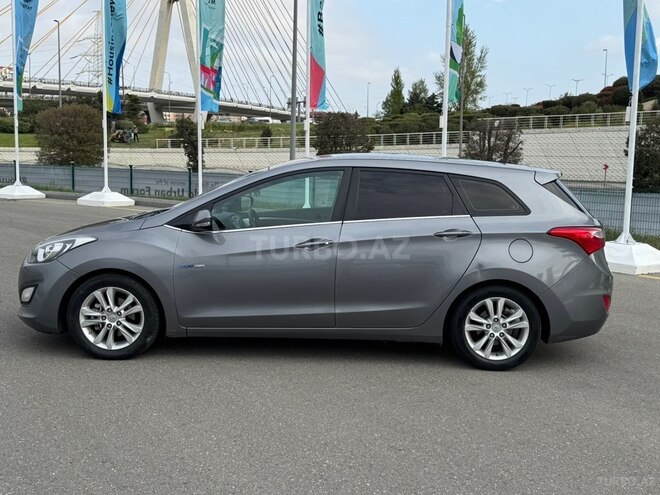 Hyundai i30-7