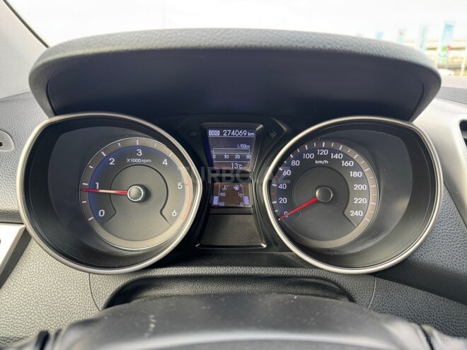 Hyundai i30-12