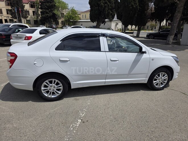 Chevrolet Cobalt-10