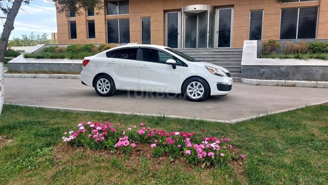 Kia Rio-5
