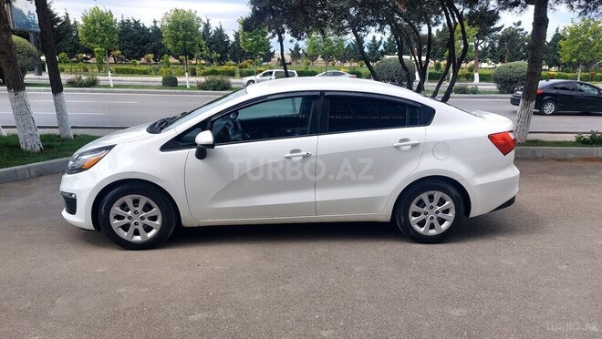 Kia Rio-12