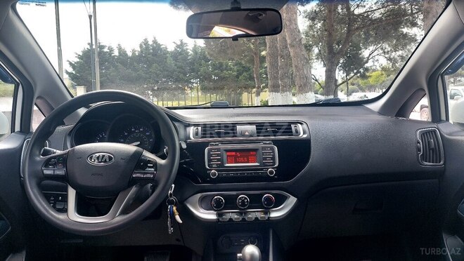 Kia Rio-15