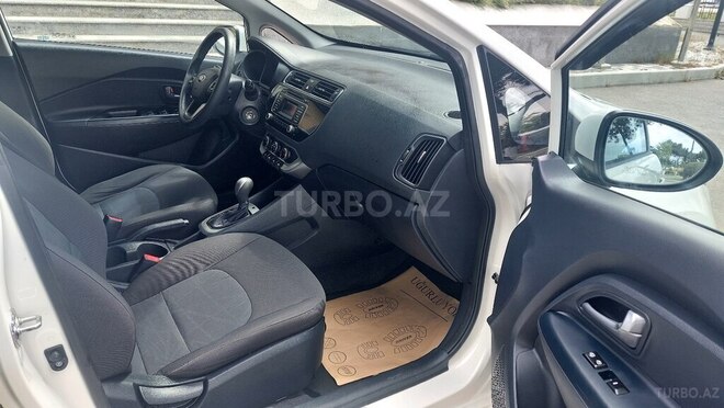 Kia Rio-18