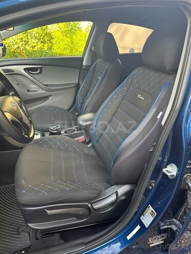 Hyundai Elantra-5