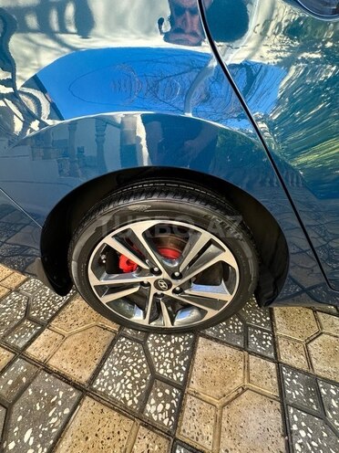 Hyundai Elantra-17