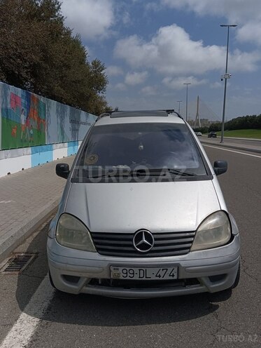 Mercedes Vaneo-1