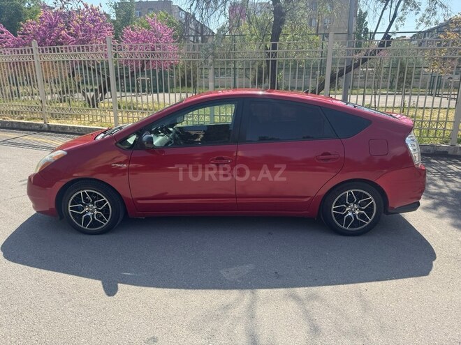 Toyota Prius-5