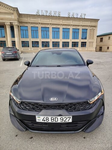 Kia K5-1