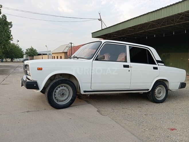 LADA (VAZ) 2107-6