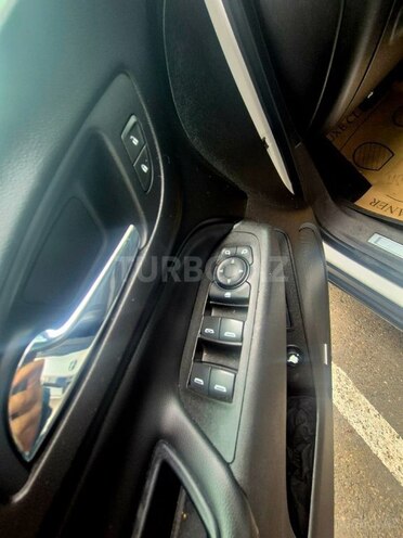Chevrolet Equinox-21