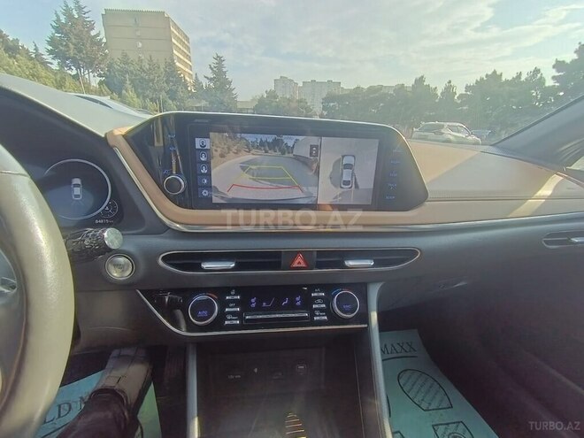 Hyundai Sonata-2