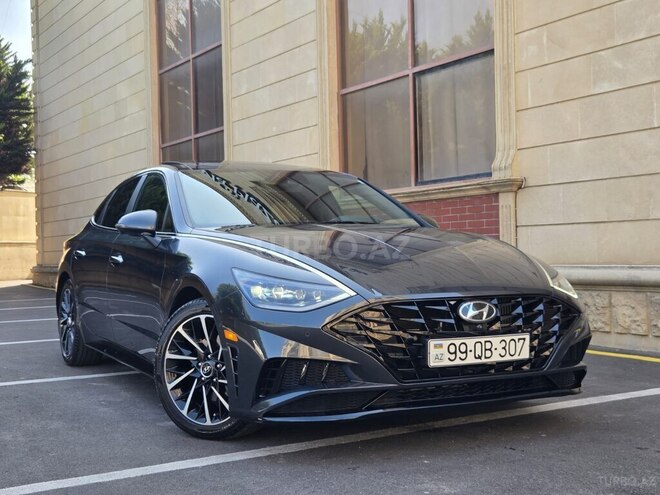 Hyundai Sonata-1