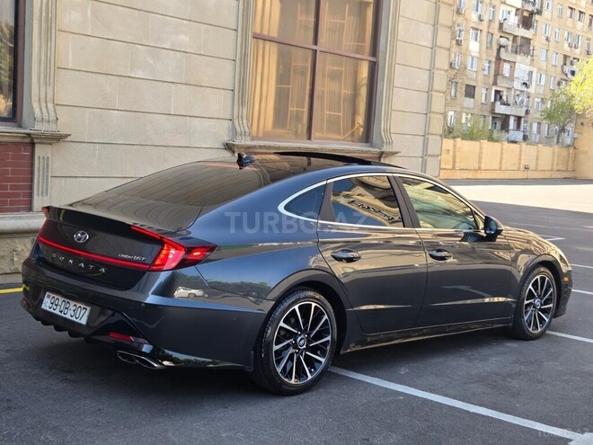 Hyundai Sonata-18