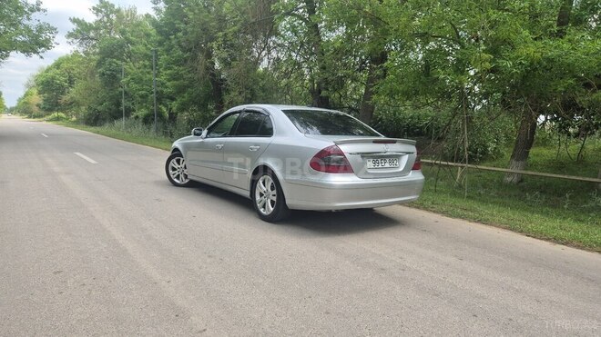 Mercedes E 220-3