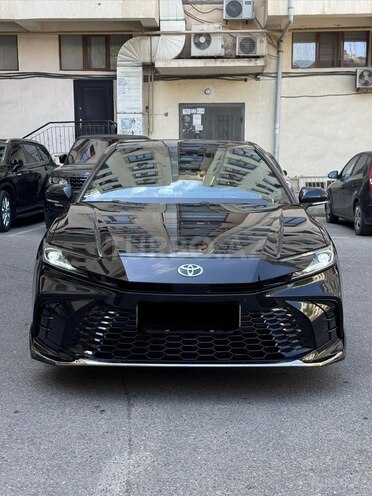 Toyota Camry-1