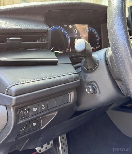Toyota Camry-16
