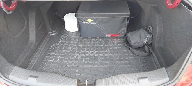 Chevrolet Cruze-16
