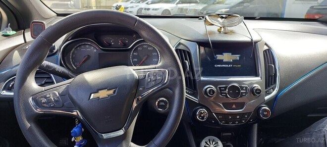 Chevrolet Cruze-18