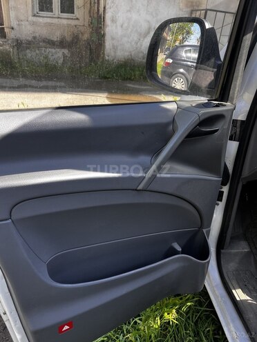 Mercedes Vito-7