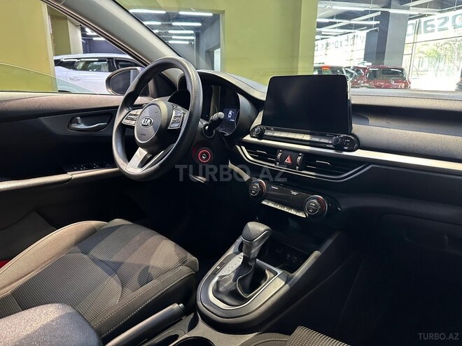 Kia Forte-14