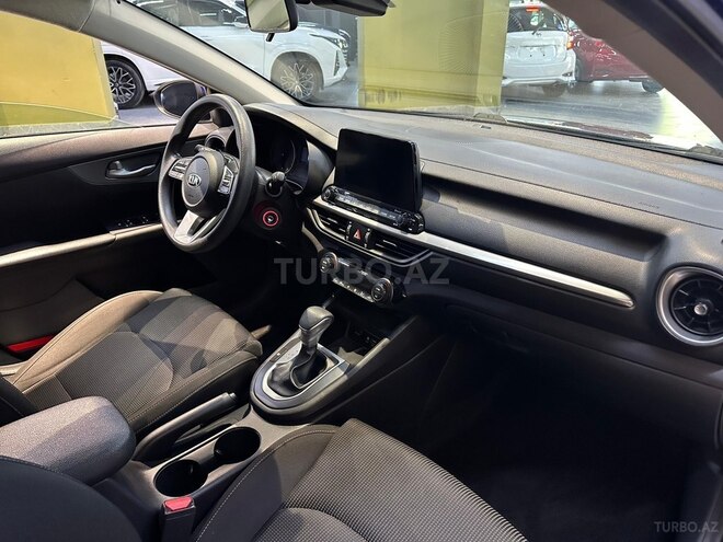 Kia Forte-13