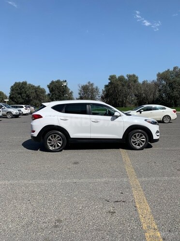 Hyundai Tucson-3