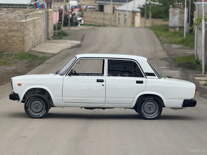 LADA (VAZ) 2107-4