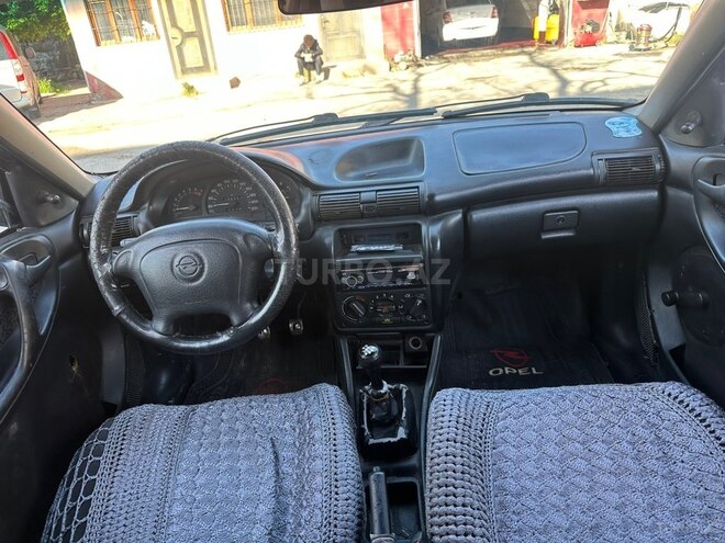 Opel Astra-3