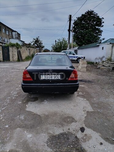 Mercedes C 200-2