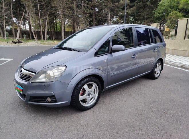 Opel Zafira-2