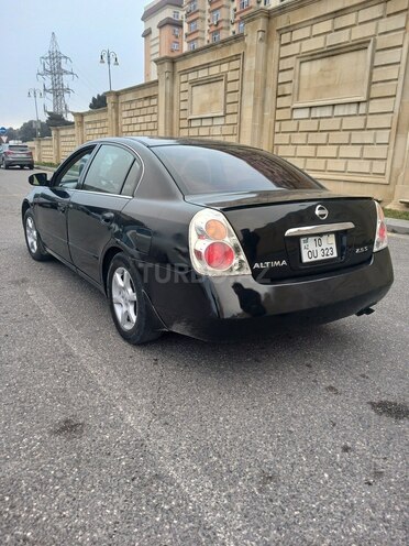 Nissan Altima-10