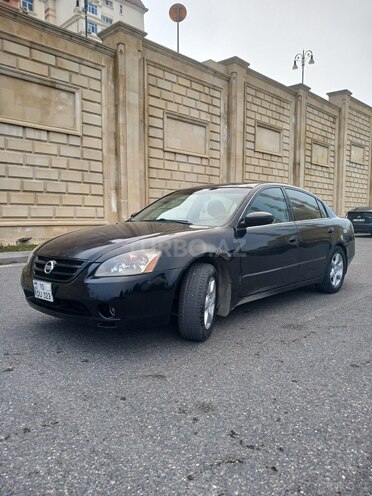 Nissan Altima-4